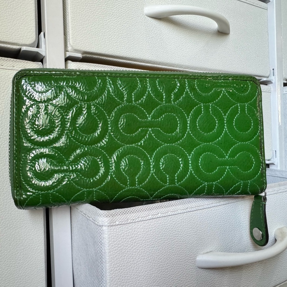 Green Embossed Zip Wallet